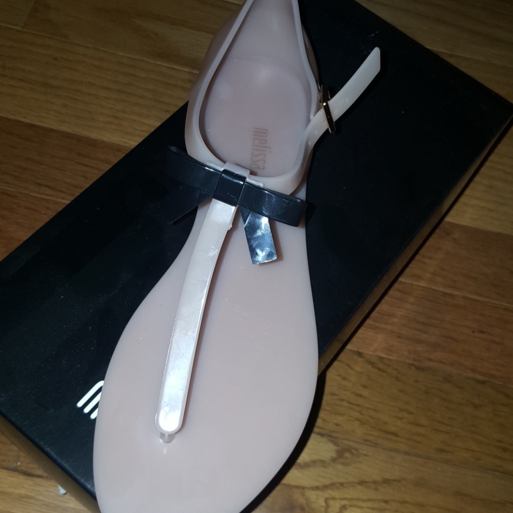 Sandals - Picture 3 of 4